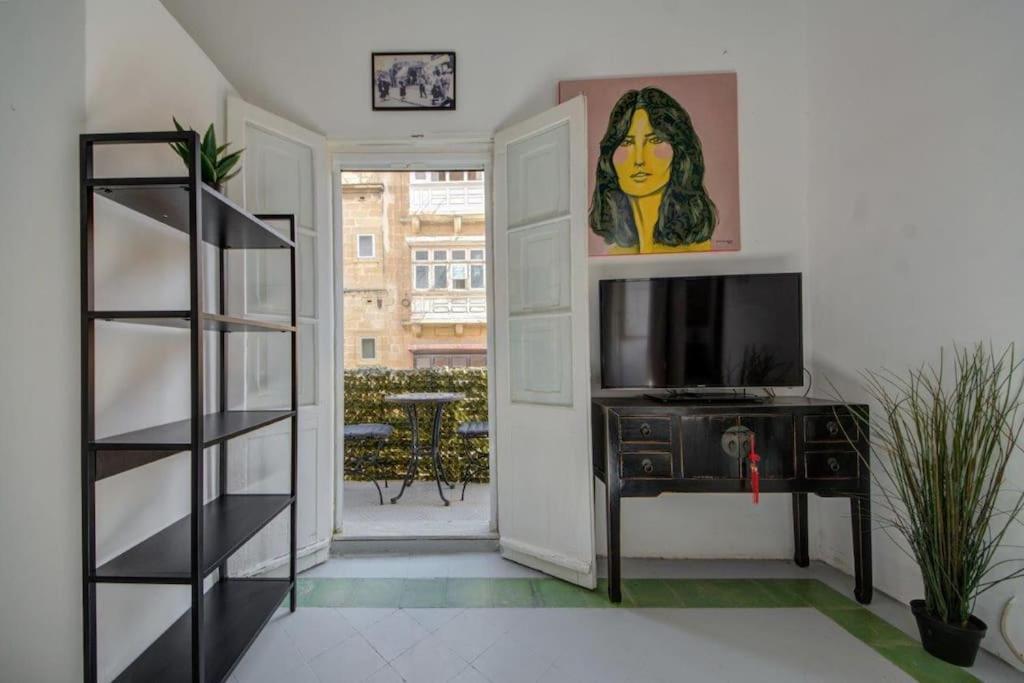 Traditional Maltese Town House In Floriana Ngoại thất bức ảnh