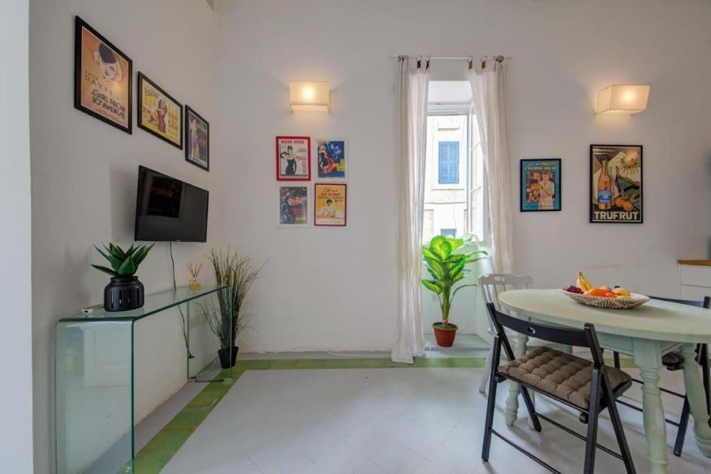 Traditional Maltese Town House In Floriana Ngoại thất bức ảnh