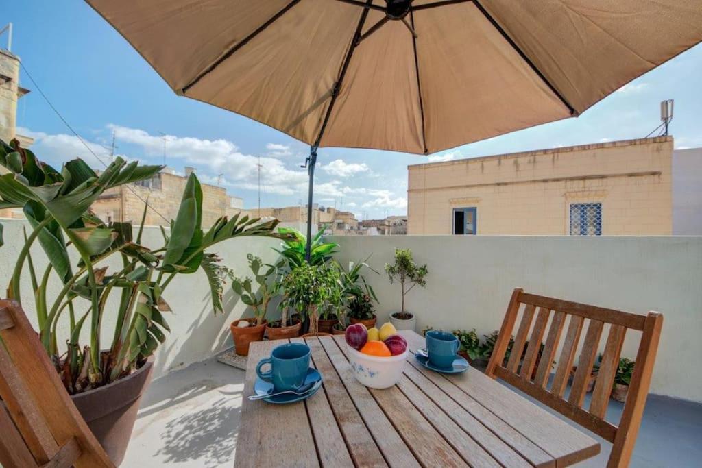 Traditional Maltese Town House In Floriana Ngoại thất bức ảnh